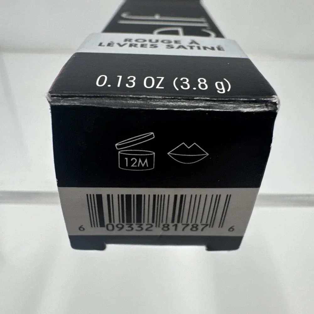 7X e.l.f.  O Face Satin Lipstick EFFORTLESS 0.13 oz Black Case 0.13 oz New Elf
